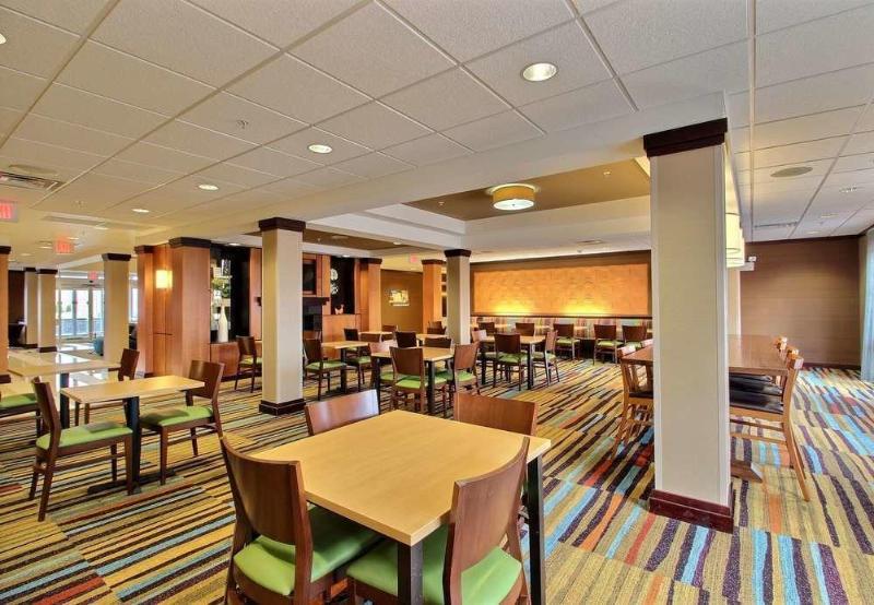 Fairfield Inn & Suites By Marriott Milwaukee Airport Oak Creek Exterior foto