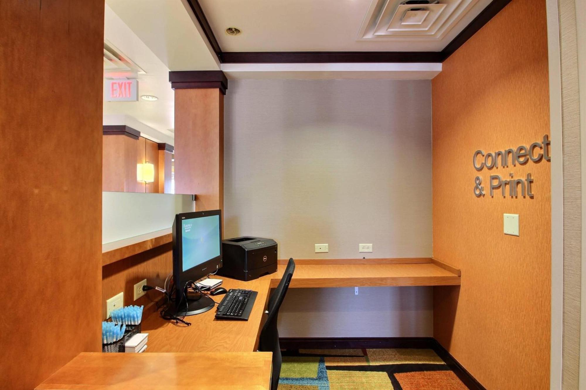 Fairfield Inn & Suites By Marriott Milwaukee Airport Oak Creek Exterior foto