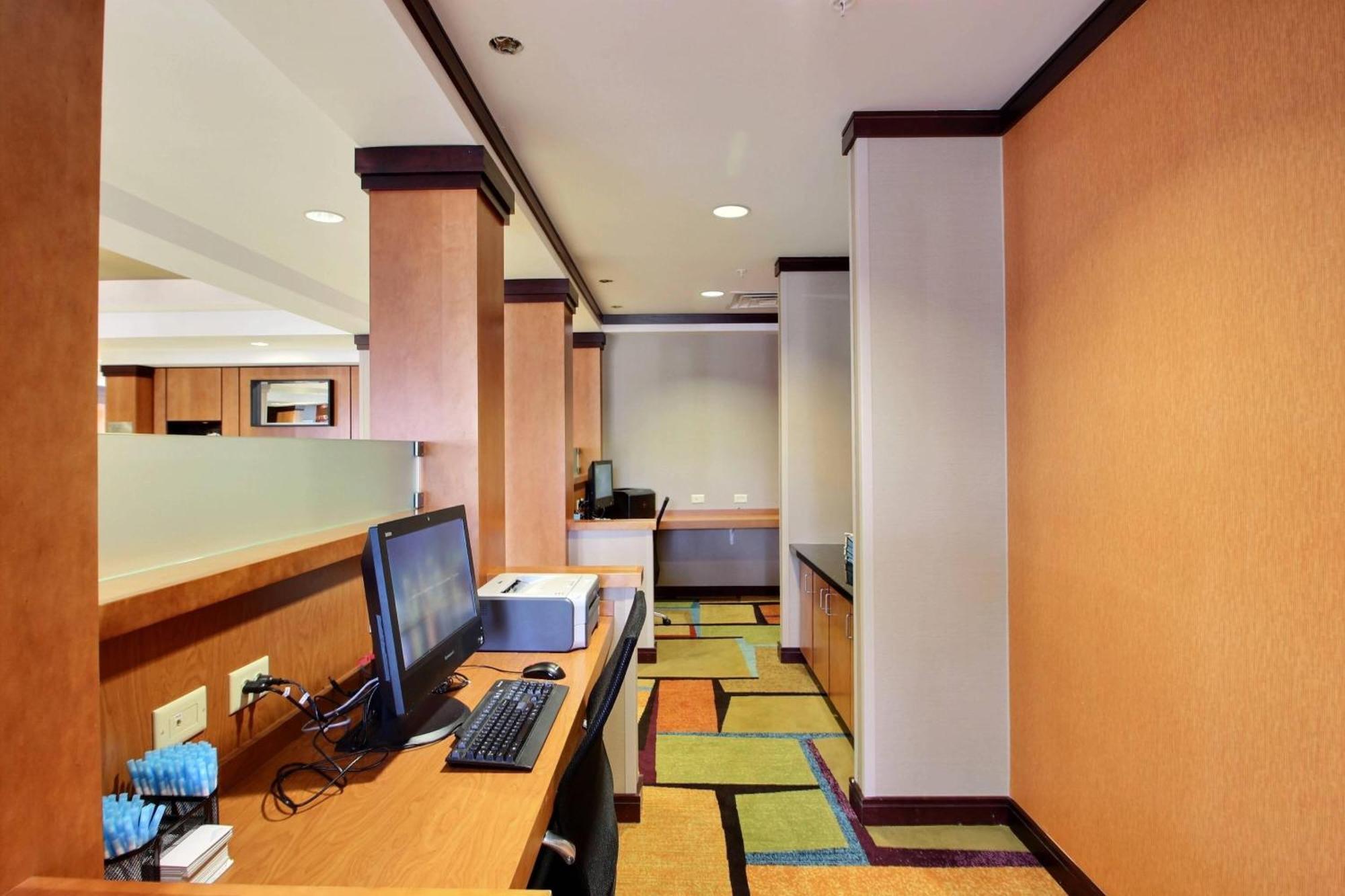 Fairfield Inn & Suites By Marriott Milwaukee Airport Oak Creek Exterior foto